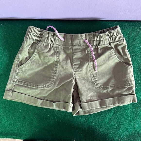 Old Navy Green Faux Drawstring Shorts – Size 8 – Girl's Everyday Summer Shorts - Picture 1 of 4